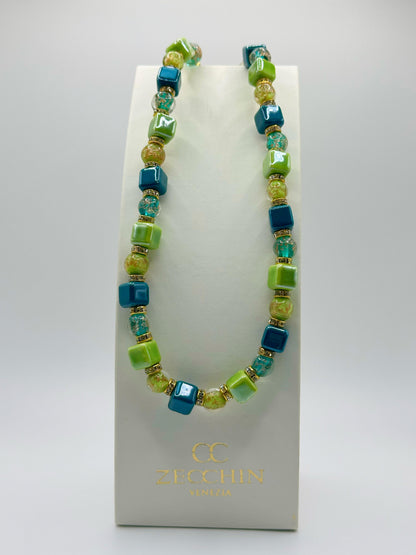 CUBO COLLANA perle in vetro di murano, ceramica e polvere d'oro Cm 48