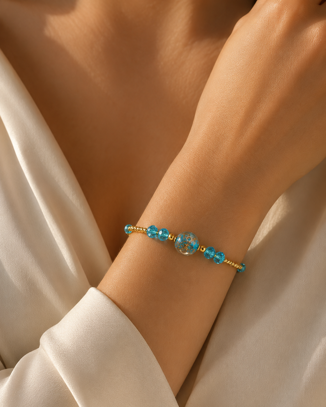 Bracciale Marika con perla da 12 mm e avventurina, indossato