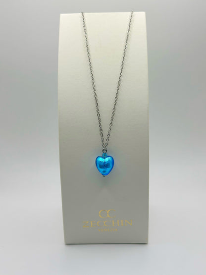 Collana con pendente a cuore in vetro di Murano con foglia argento, colore azzurro