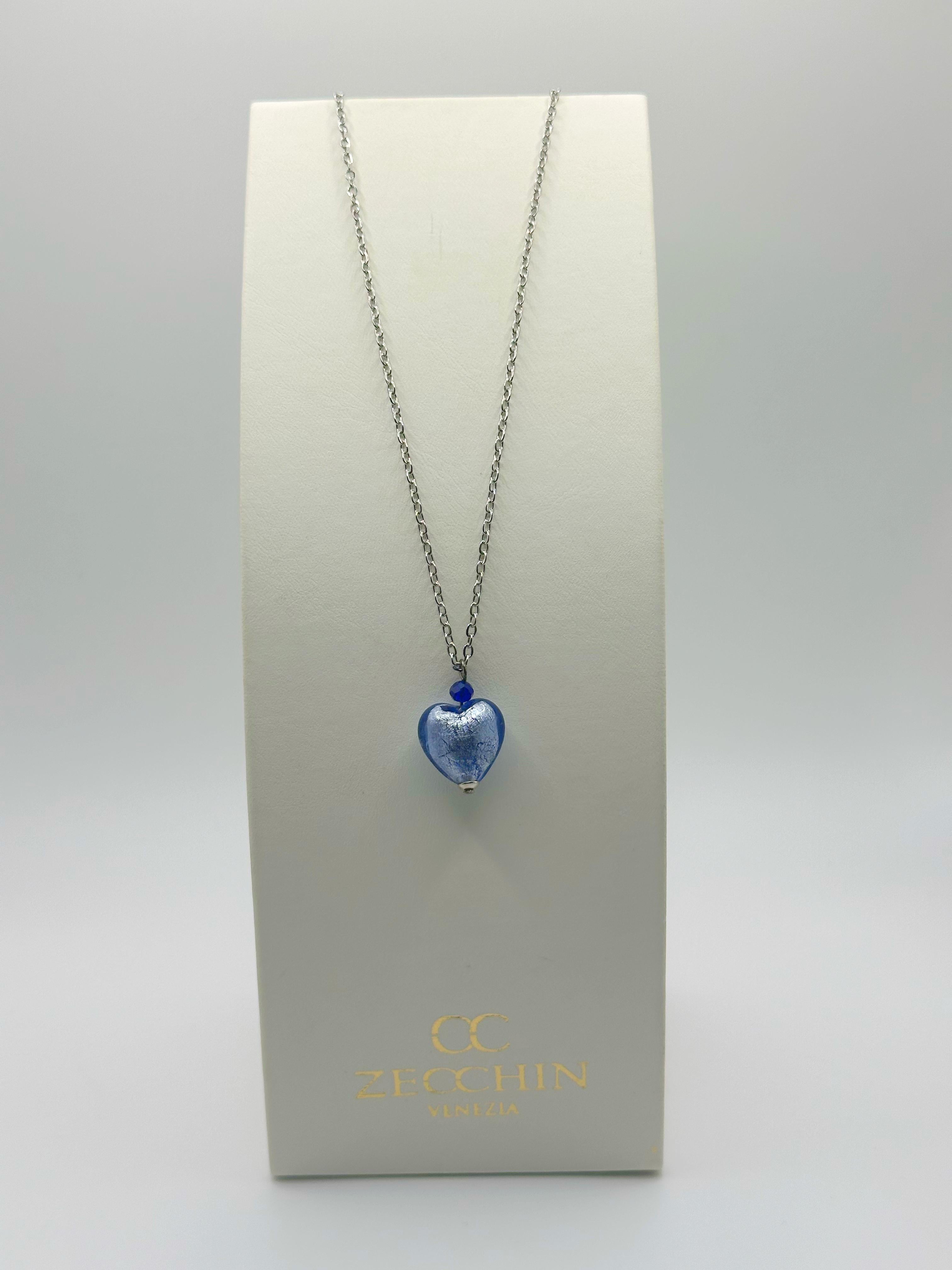 Collana con pendente a cuore in vetro di Murano con foglia argento, colore blu