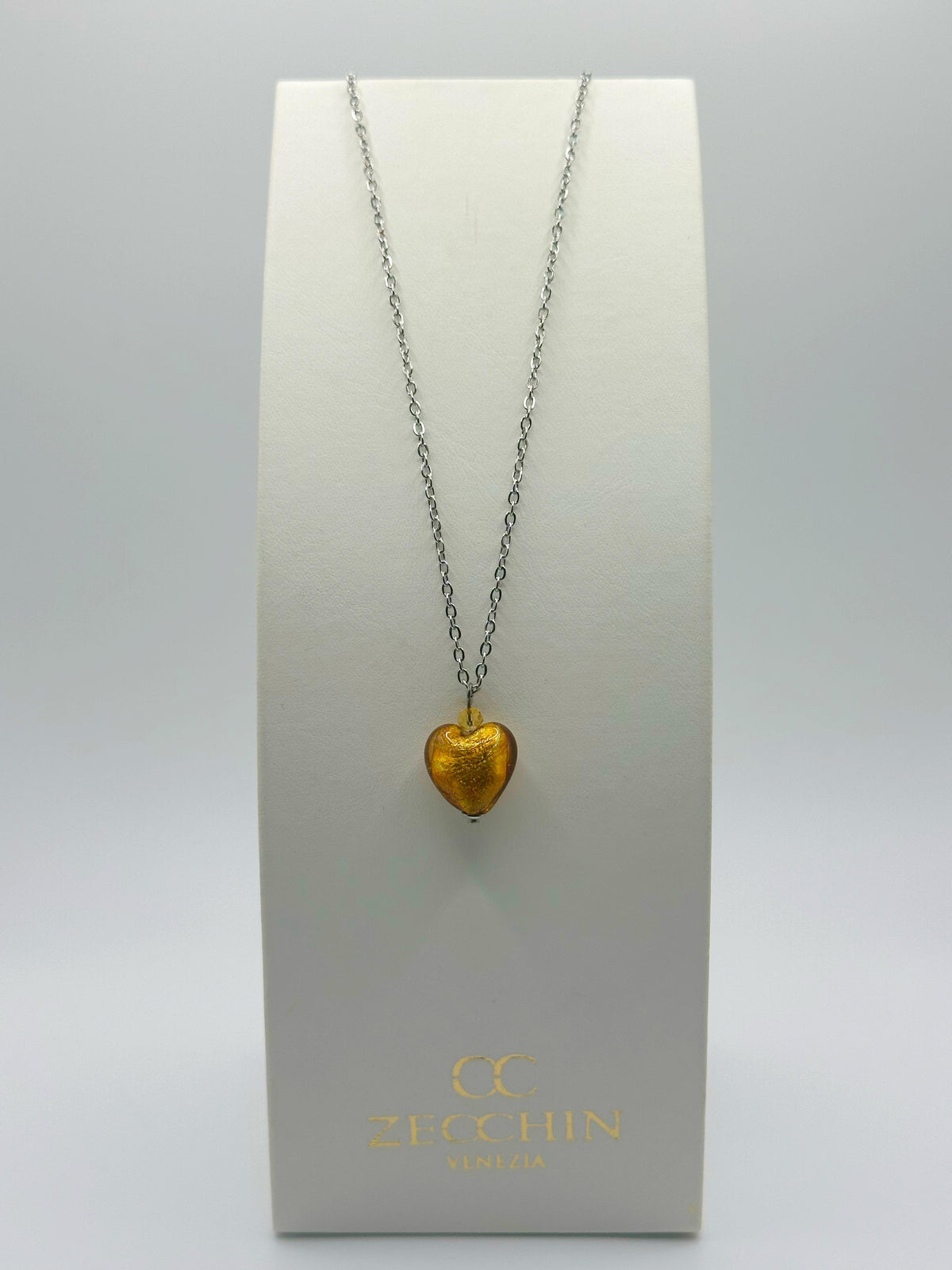 Collana con pendente a cuore in vetro di Murano con foglia argento, colore oro