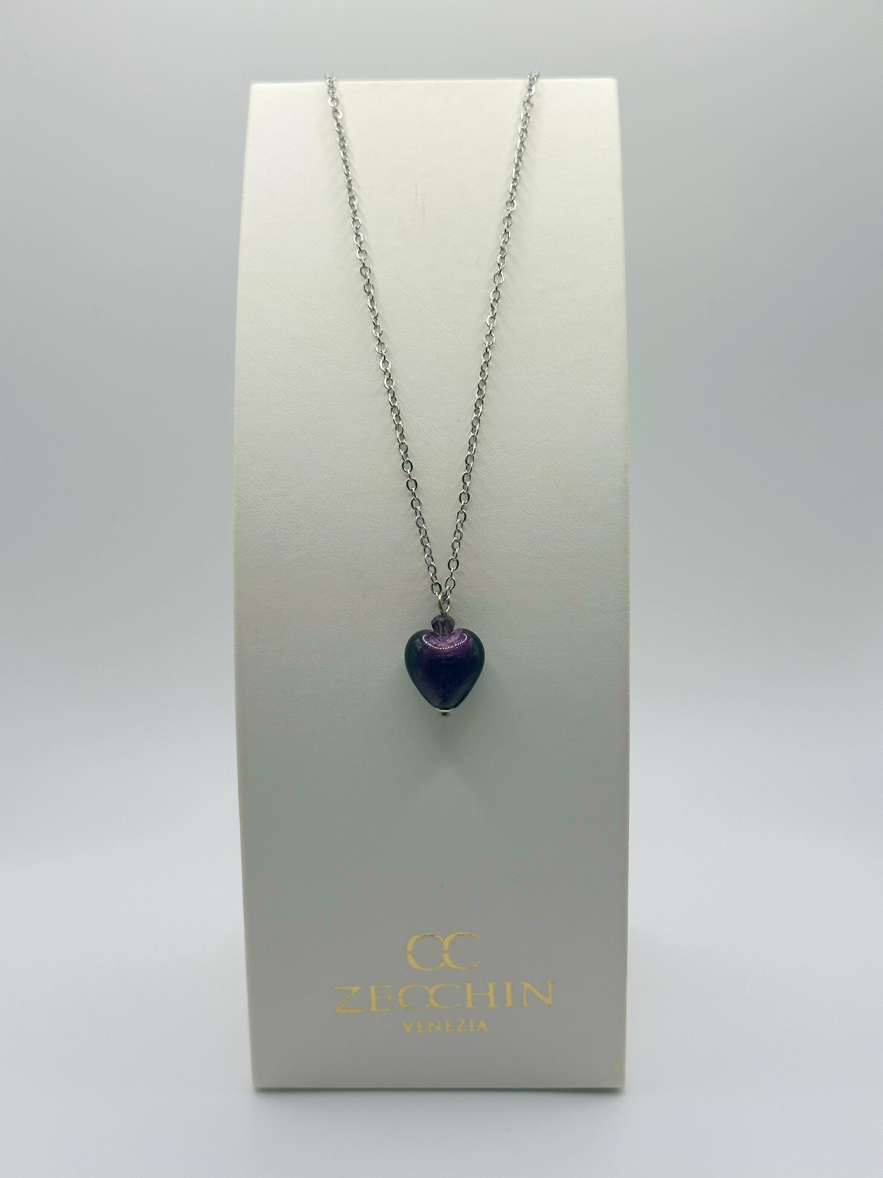 Collana con pendente a cuore in vetro di Murano con foglia argento, colore prugna