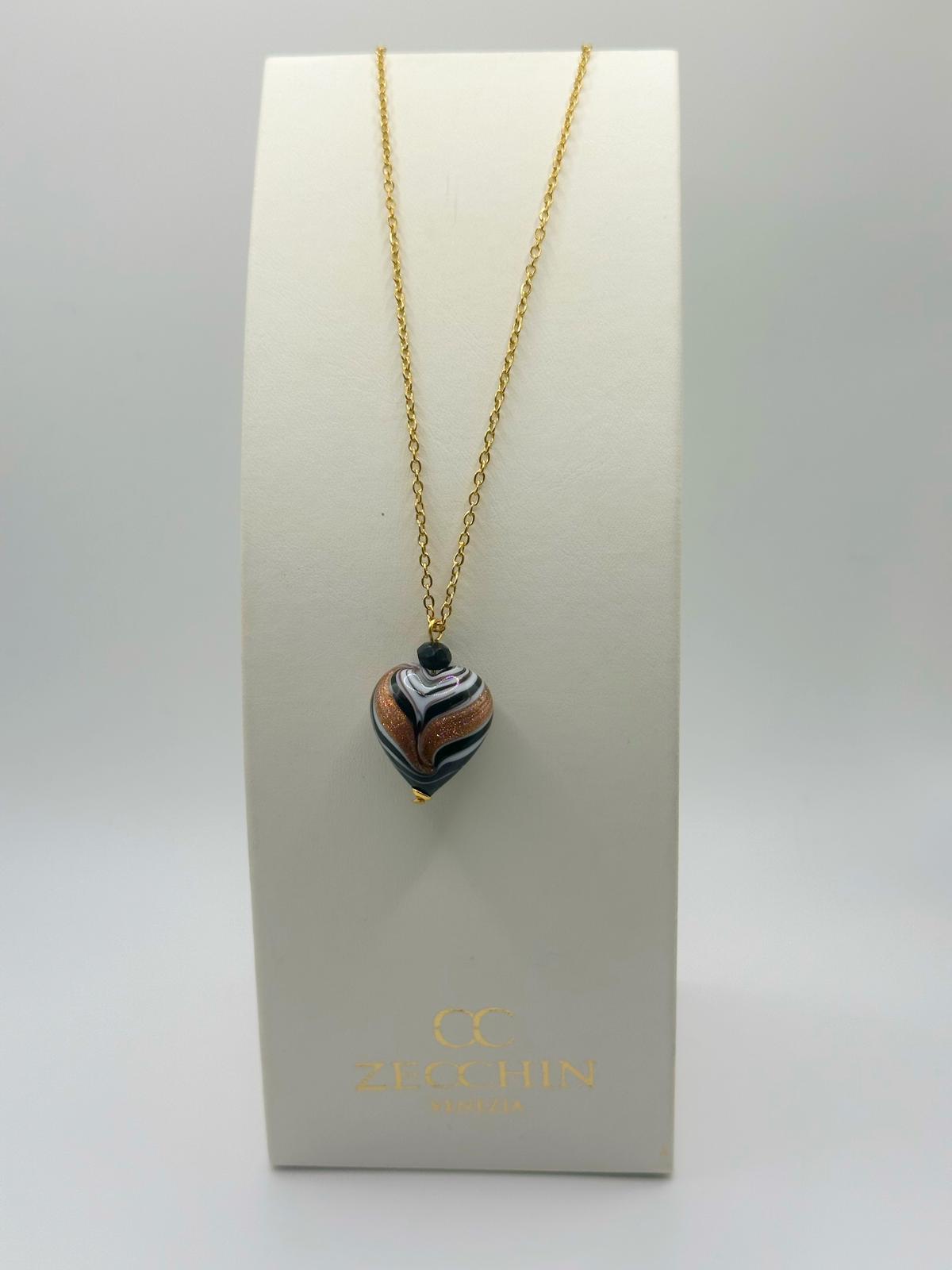 Collana Margot con pendente a cuore in vetro di Murano e avventurina, colore nero
