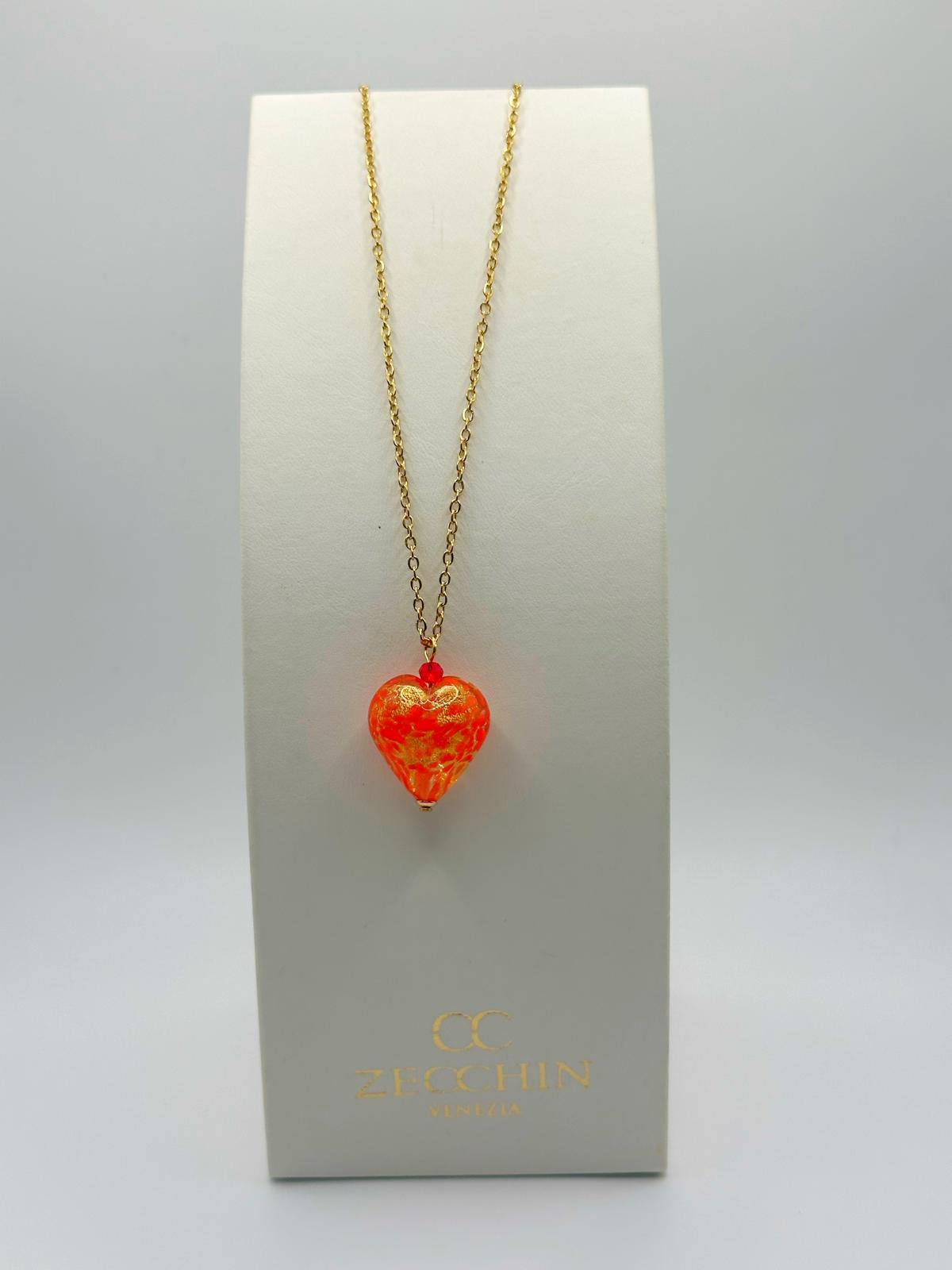 Collana con pendente a cuore Oro Pesto in vetro di Murano, colore arancio